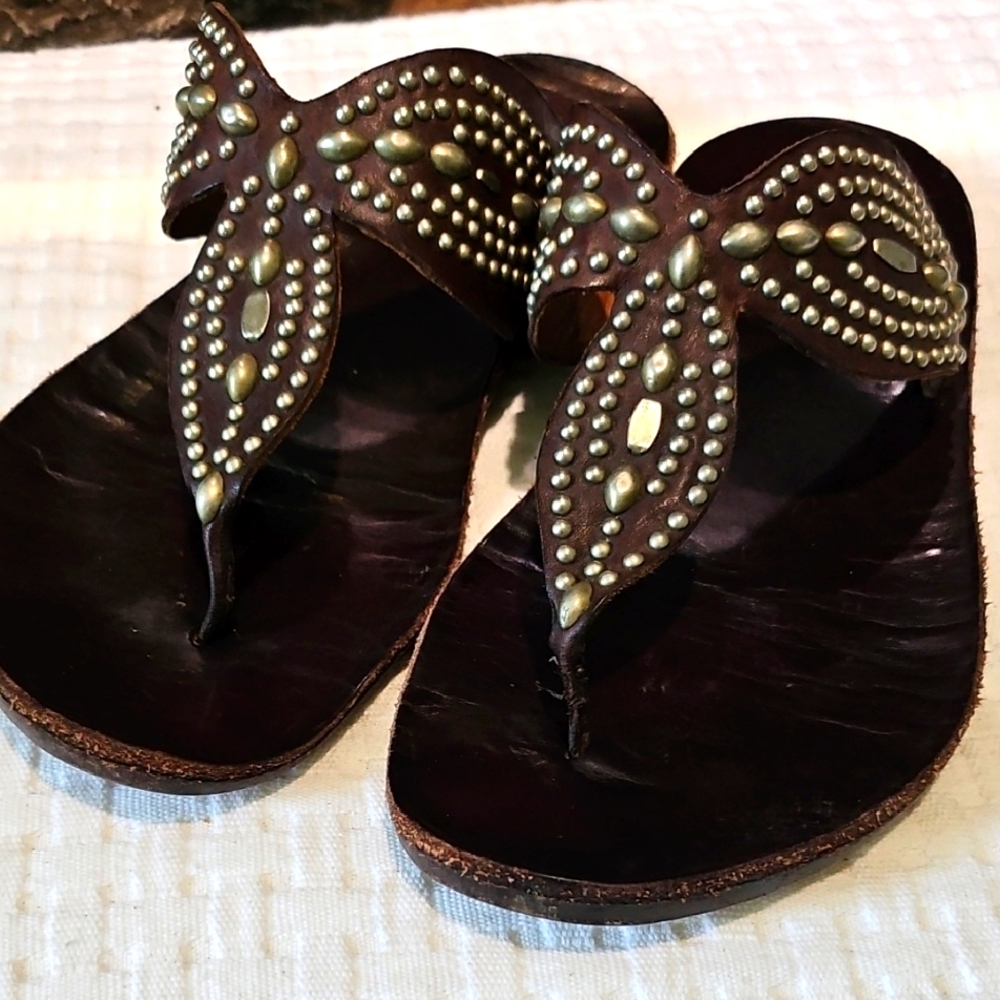 Colleen Cordero Leather Sandals Size 6
